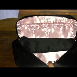 Victoria Secret Tavel tote